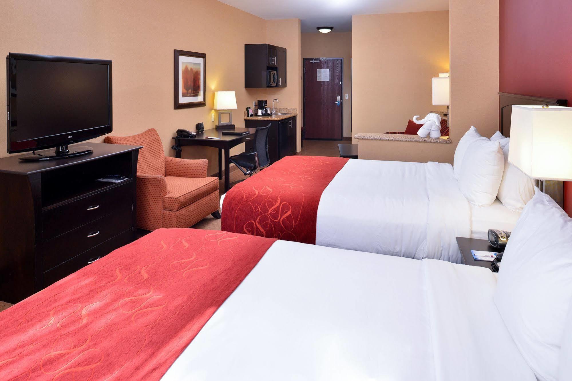 คอมฟอร์ต สวีท ออนทาริโอ แอร์พอร์ต คอนเวนชั่น เซนเตอร์ Hotel ออนตาริโอ ภายนอก รูปภาพ